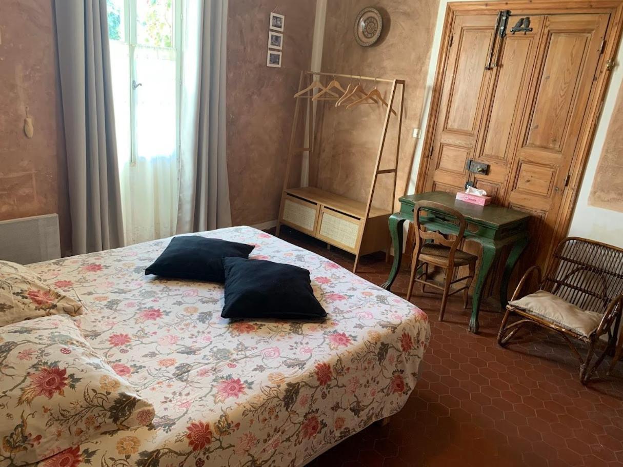 Chambres Et Table D'Hotes Au Brabo Mormoiron Экстерьер фото